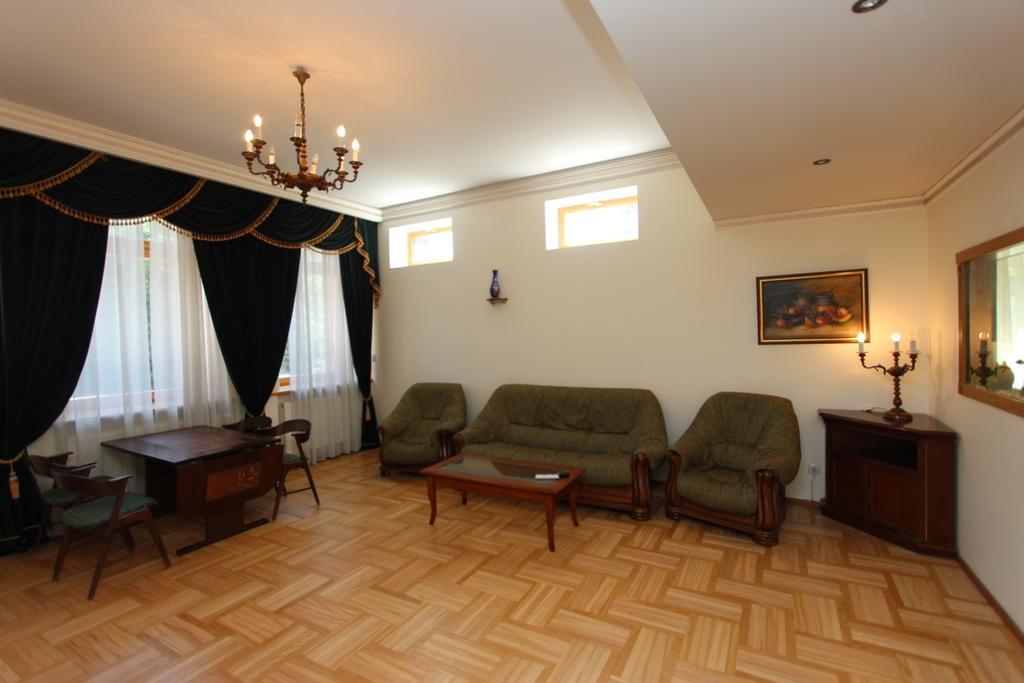 Riviera Appartement Jūrkalne Buitenkant foto